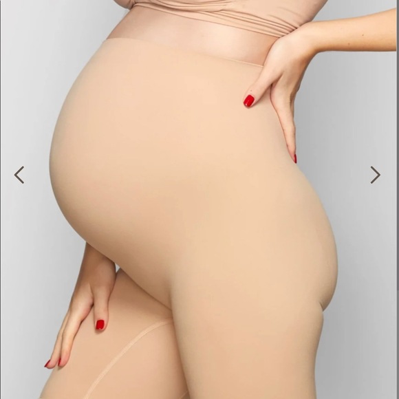 SKIMS Other - Skims maternity sculpting short mid thigh